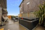 Outdoor Hot Tub at 777 Ocean